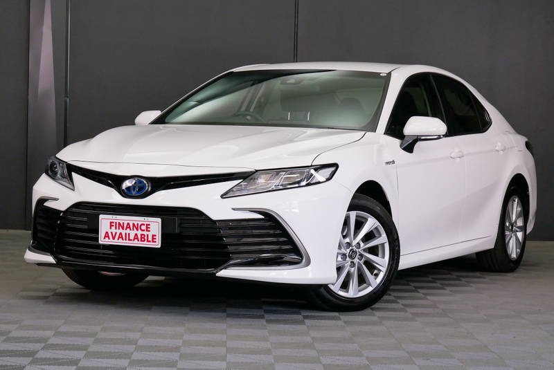
								2022 Toyota Camry Hybrid Ascent Sport Auto full									