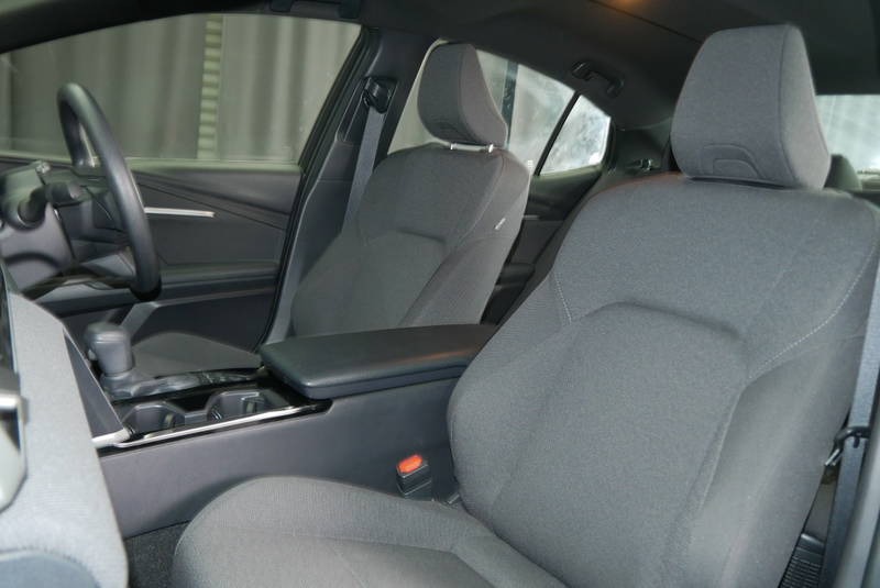 
								2025 Toyota Camry Hybrid Ascent Auto full									