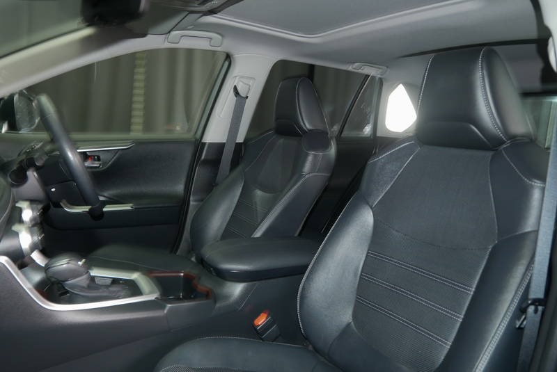 
								2025 Toyota RAV4 Hybrid Cruiser Auto 2WD full									