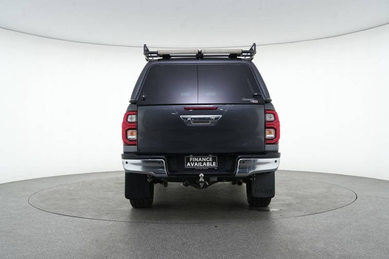 
								2020 Toyota Hilux SR5 Auto 4×4 Double Cab full									