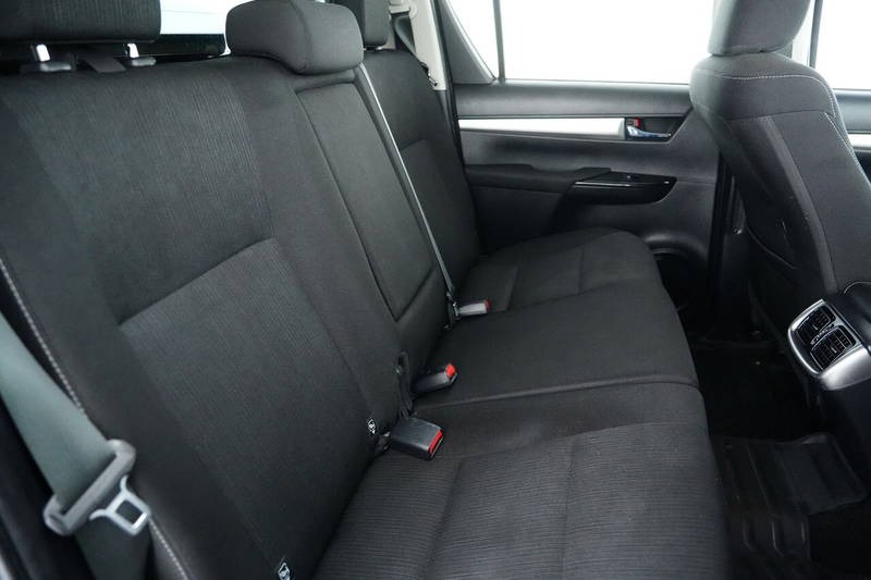 
								2020 Toyota Hilux SR5 Auto 4×4 Double Cab full									