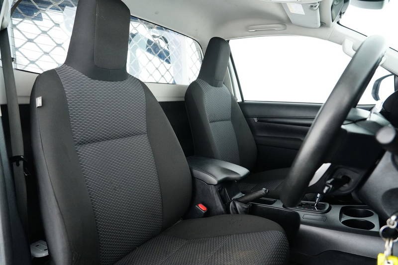 
								2021 Toyota Hilux Workmate Auto 4×2 full									