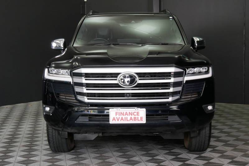 
								2023 Toyota Landcruiser Sahara Auto 4×4 full									