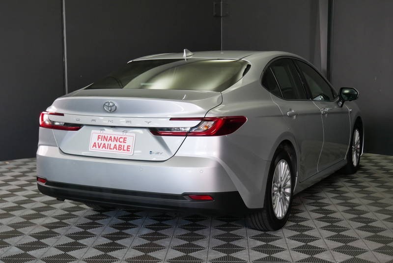 
								2025 Toyota Camry Hybrid Ascent Auto full									