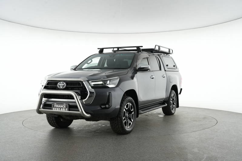 
								2020 Toyota Hilux SR5 Auto 4×4 Double Cab full									