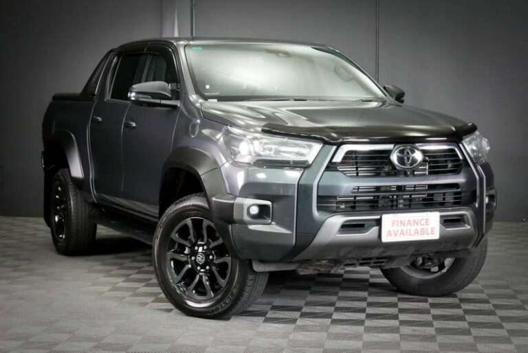 2025 Toyota Hilux Rogue 48V Auto 4×4 Double Cab