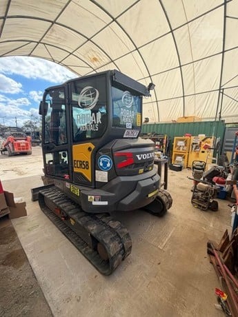 
								2022 VOLVO ECR58F full									