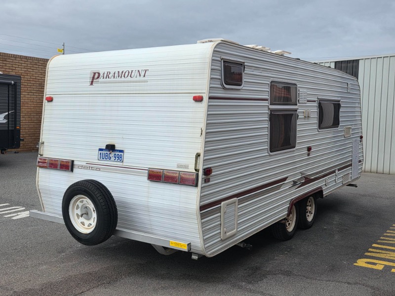 
								2003 PARAMOUNT DELTA TOURING CARAVAN full									
