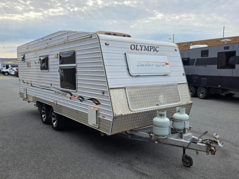 2010 OLYMPIC SEAVIEW 655 SS SEMI OFF-ROAD CARAVAN