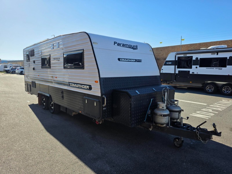 
								2018 PARAMOUNT COMMANDER 206 SINGLE BEDS SEMI OFF-ROAD CARAVAN full									