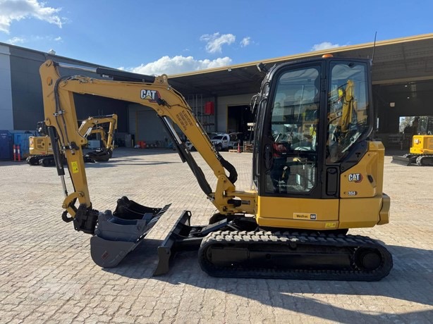 
								2023 CATERPILLAR 304 full									