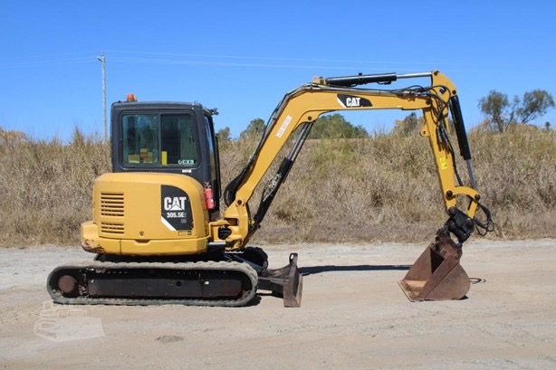 
								2015 CATERPILLAR 305.5E2 CR full									