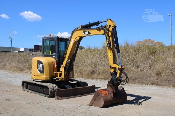 
								2015 CATERPILLAR 305.5E2 CR full									