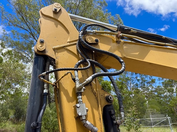 
								2021 CATERPILLAR 306 full									