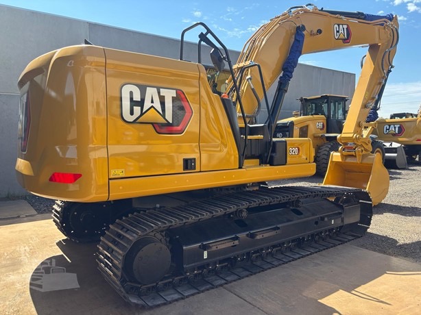 
								2026 CATERPILLAR 320 full									