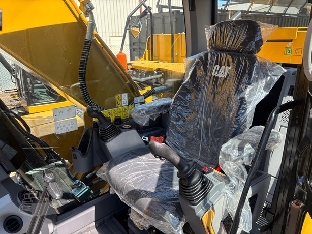 
								2026 CATERPILLAR 320 full									