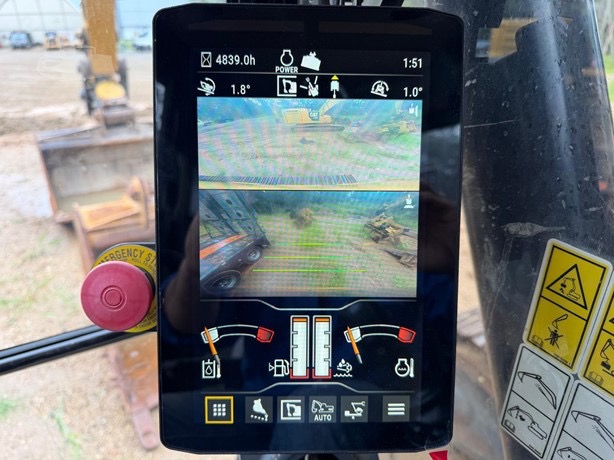 
								2020 CATERPILLAR 320 full									