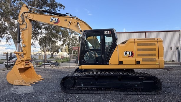 
								2026 CATERPILLAR 323 full									