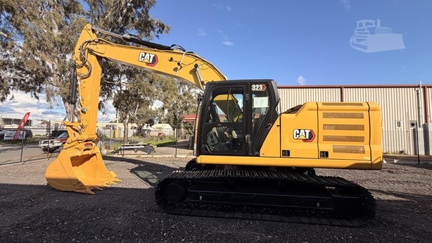 2026 CATERPILLAR 323