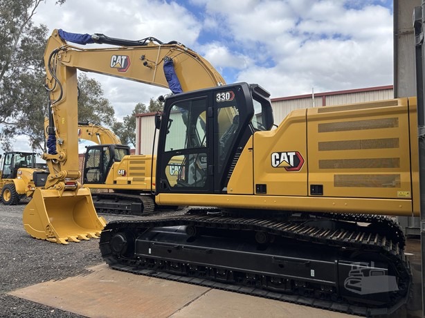 2026 CATERPILLAR 330