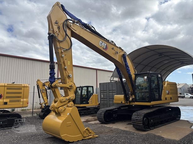 
								2026 CATERPILLAR 330 full									