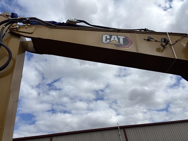 
								2026 CATERPILLAR 330 full									