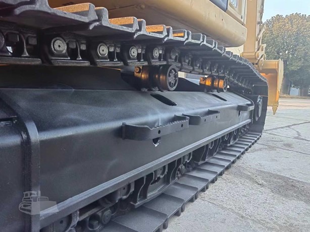 
								2020 CATERPILLAR 330 full									