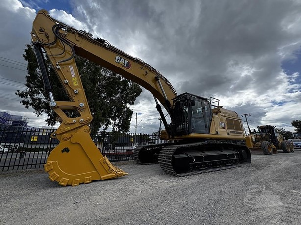 
								2026 CATERPILLAR 352 full									