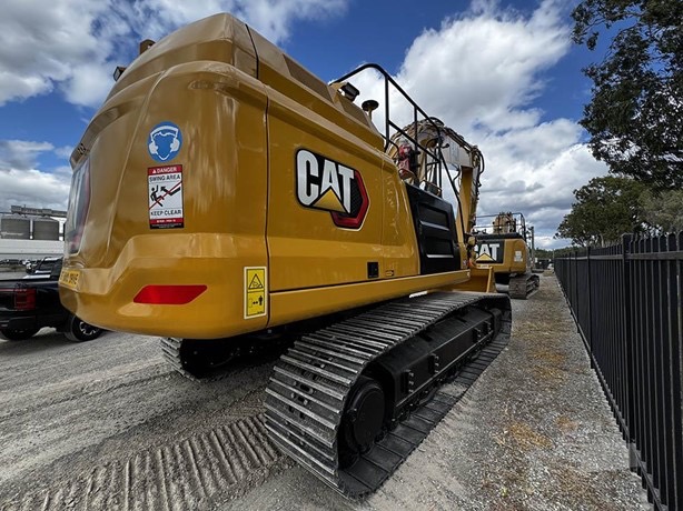 
								2026 CATERPILLAR 352 full									