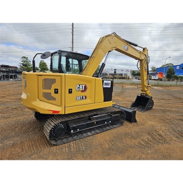 
								2024 CATERPILLAR 307.5 full									