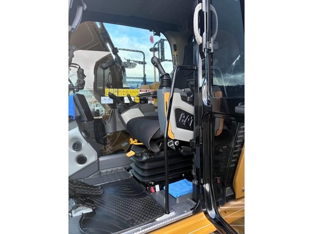 
								2023 CATERPILLAR 315 full									