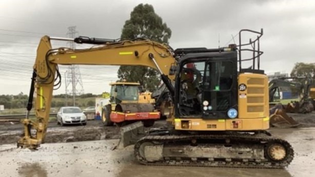 
								2017 CATERPILLAR 315FL full									