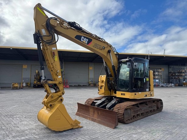 2016 CATERPILLAR 315F LCR