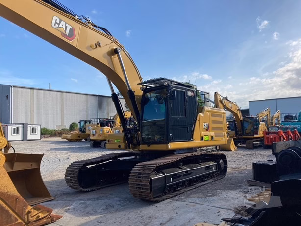
								2023 CATERPILLAR 330GC full									