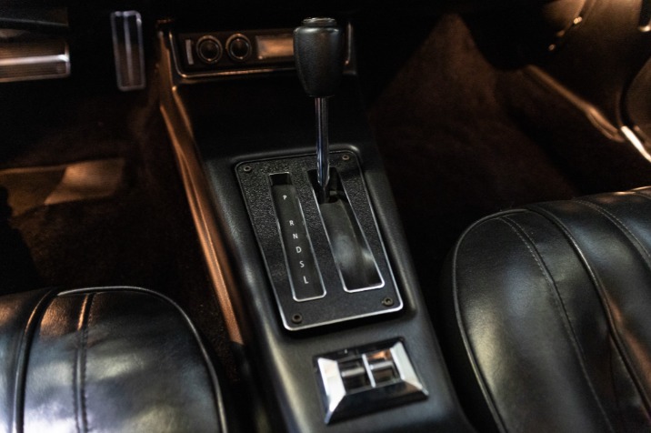 
								1977 Pontiac Transam full									