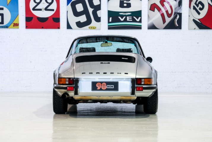 
								1973 Porsche 911 2.4S Targa full									