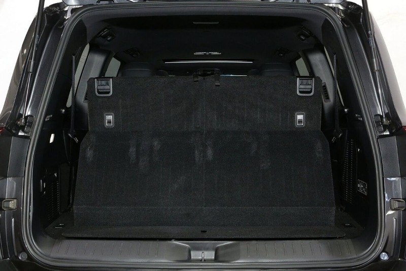 
								2024 Toyota Landcruiser VX FJA300R full									