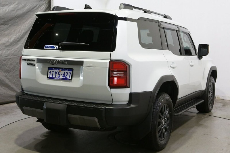 
								2025 Toyota Landcruiser Prado GXL GDJ251R full									