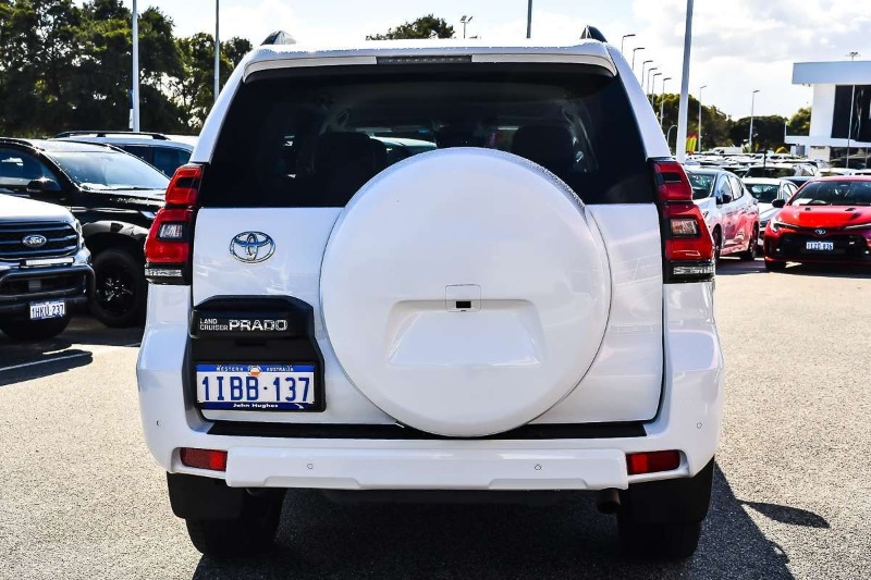 
								2022 Toyota Landcruiser Prado VX GDJ150R full									