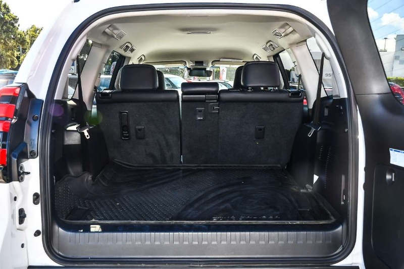 
								2022 Toyota Landcruiser Prado VX GDJ150R full									