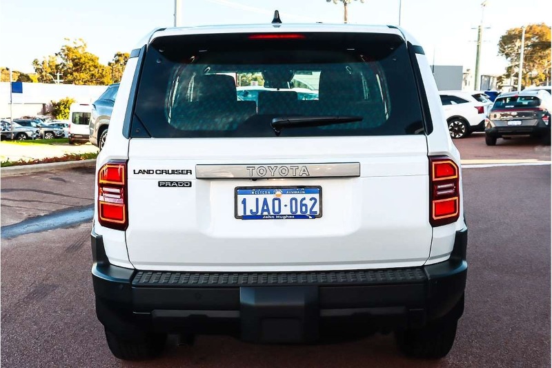 
								2026 Toyota Landcruiser Prado GX GDJ251R full									