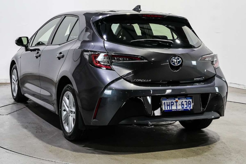 
								2022 Toyota Corolla Ascent Sport Hybrid ZWE211R full									