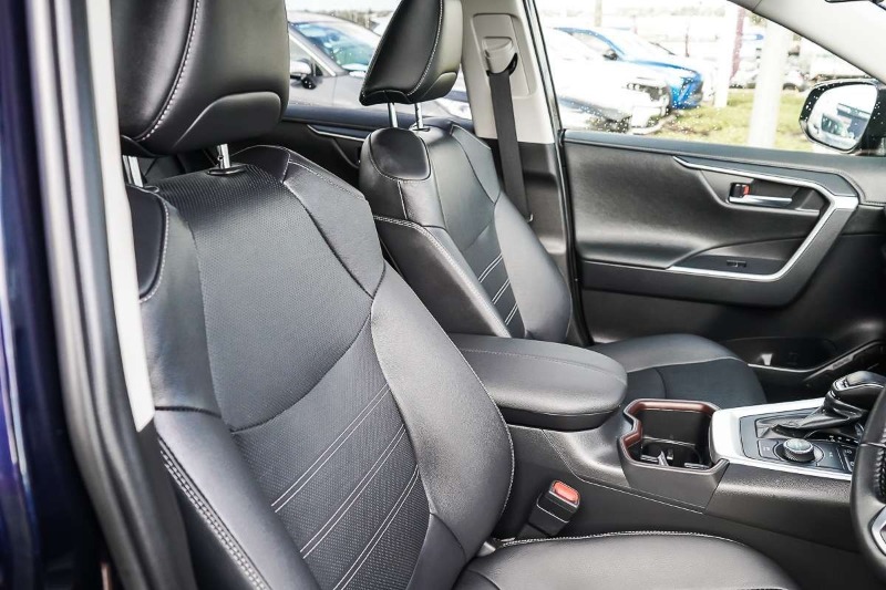 
								2025 Toyota RAV4 Cruiser AXAH54R full									