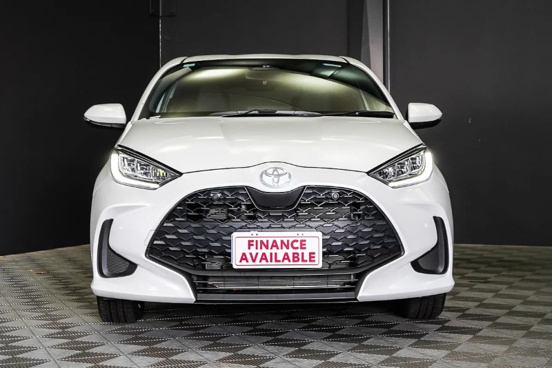 
								2025 Toyota Yaris SX Hybrid Auto full									