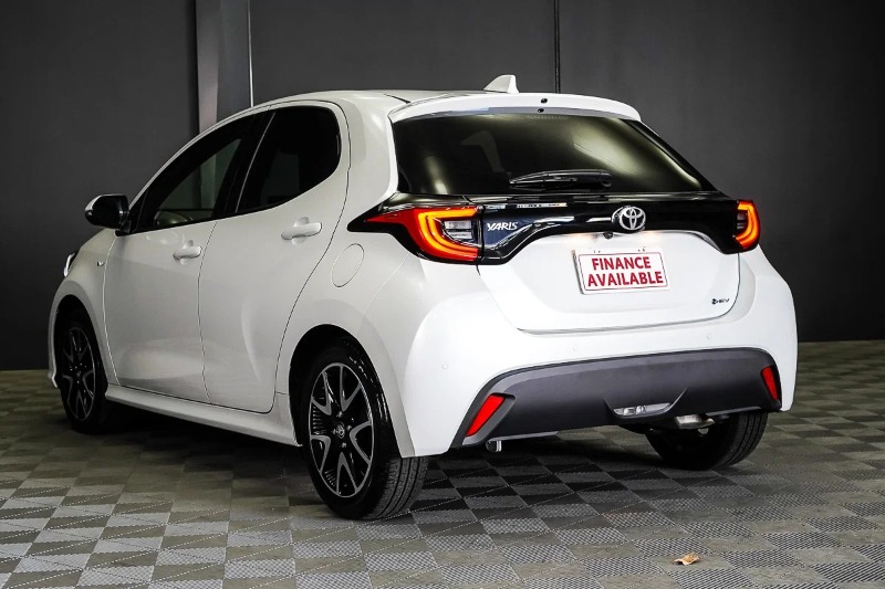 
								2025 Toyota Yaris SX Hybrid Auto full									