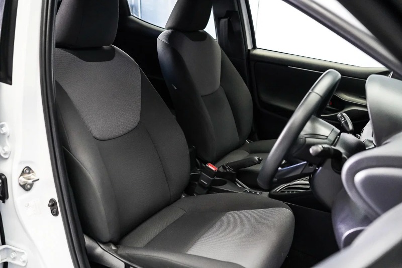 
								2025 Toyota Yaris SX Hybrid Auto full									