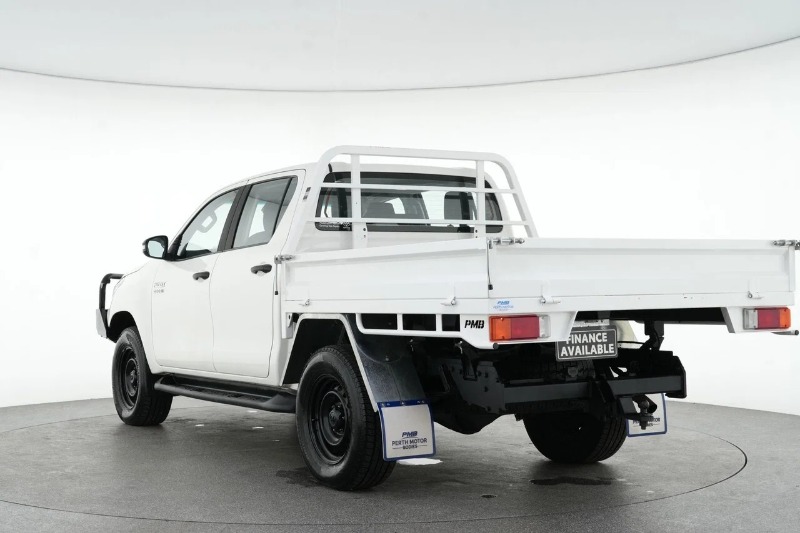 
								2020 Toyota Hilux SR Auto 4×4 Double Cab full									