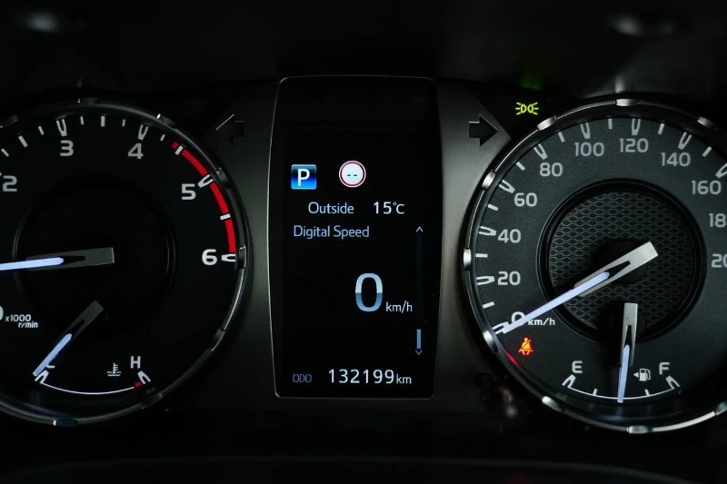 
								2020 Toyota Hilux SR Auto 4×4 Double Cab full									