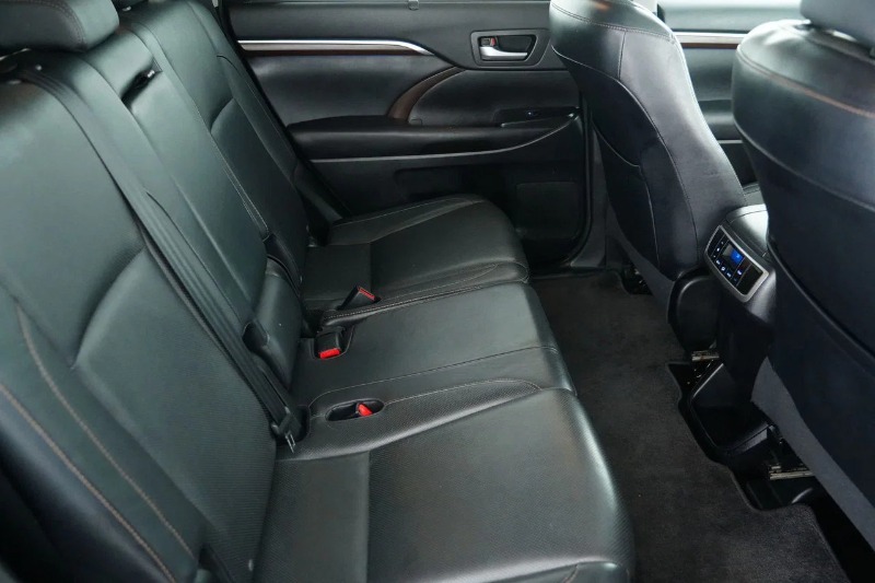 
								2015 Toyota Kluger Grande Auto 2WD full									