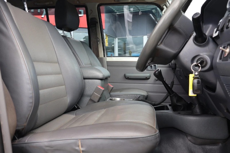 
								2012 Toyota Landcruiser Workmate Manual 4×4 full									